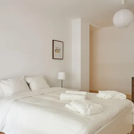 بيت ضيافة Campo Pequeno Avenida 3*