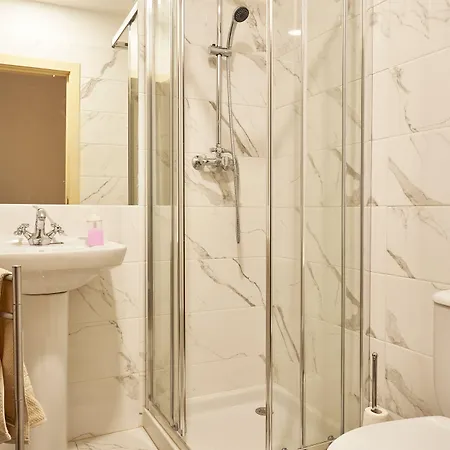 Campo Pequeno Avenida Pensionat 3*