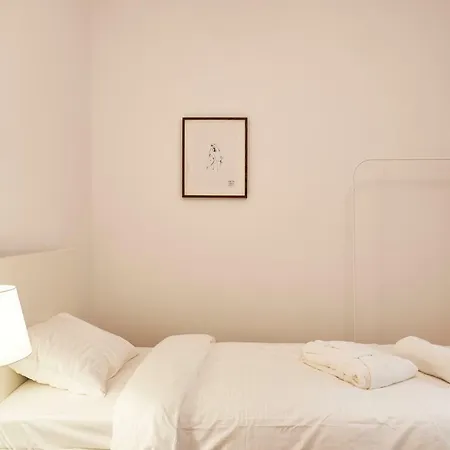 Campo Pequeno Avenida 3*