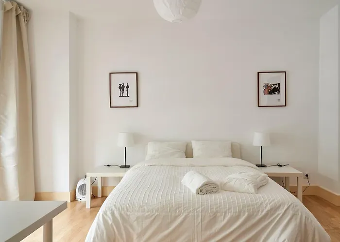 Gæstehus Campo Pequeno Avenida 3*